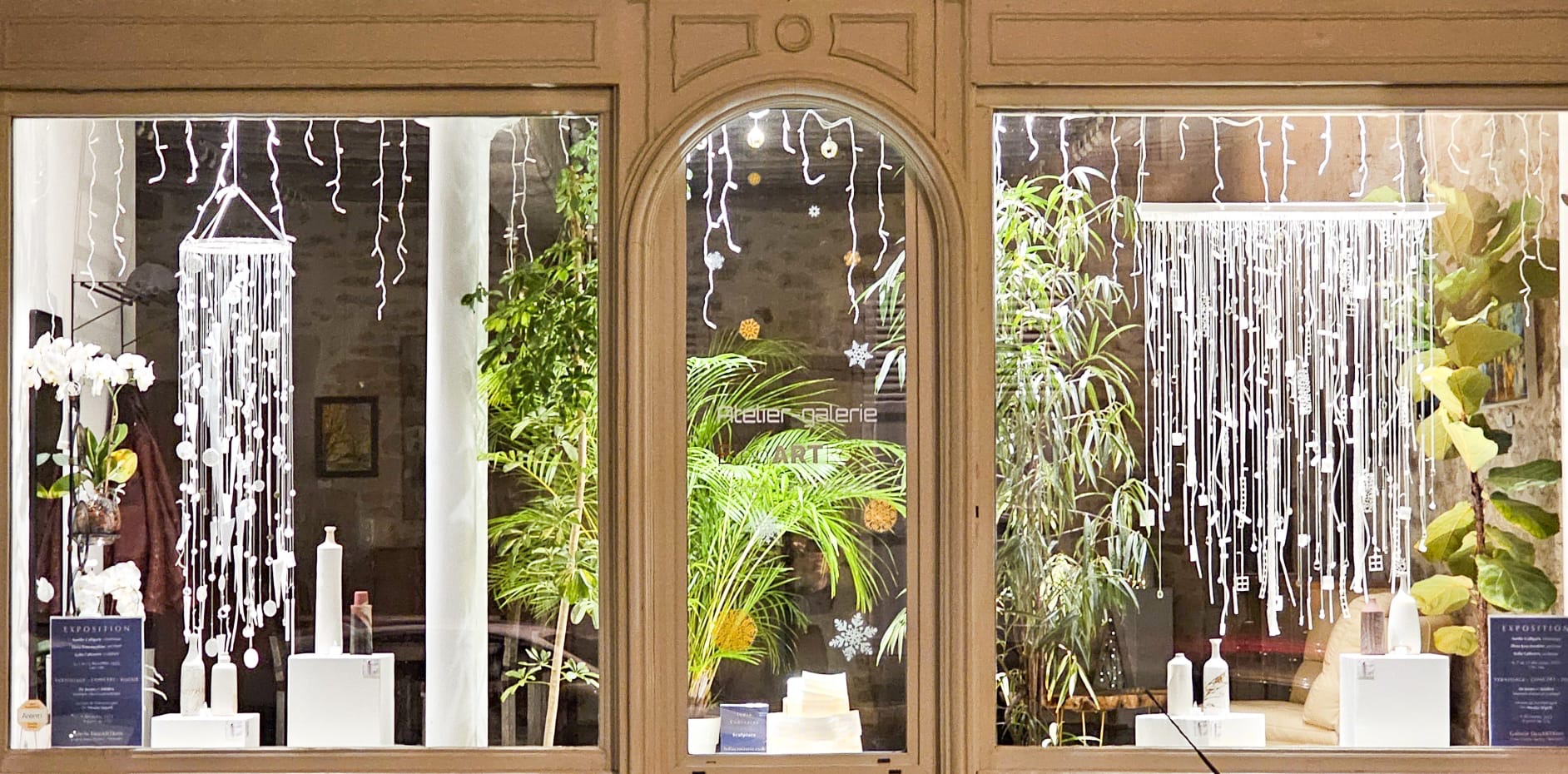 Vitrine de la galerie ElenArtKoss à Nemours